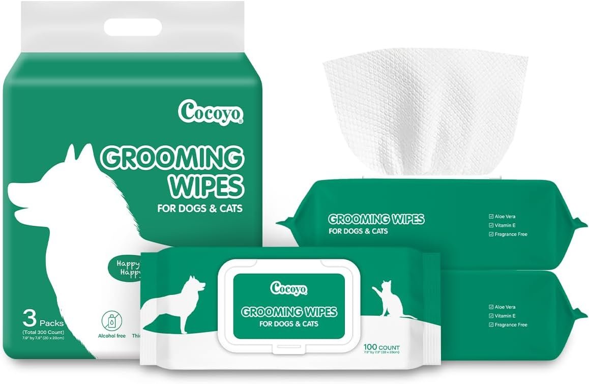 COCOYO Disposable Wet Wipes for Dogs & Cats I 300 Wipes for Cleaning and Deodorizing – Plant-Based, Hypoallergenic Pet Wipes for Puppies – Wipes for Paws, Butt, & Body – Fragrance Free