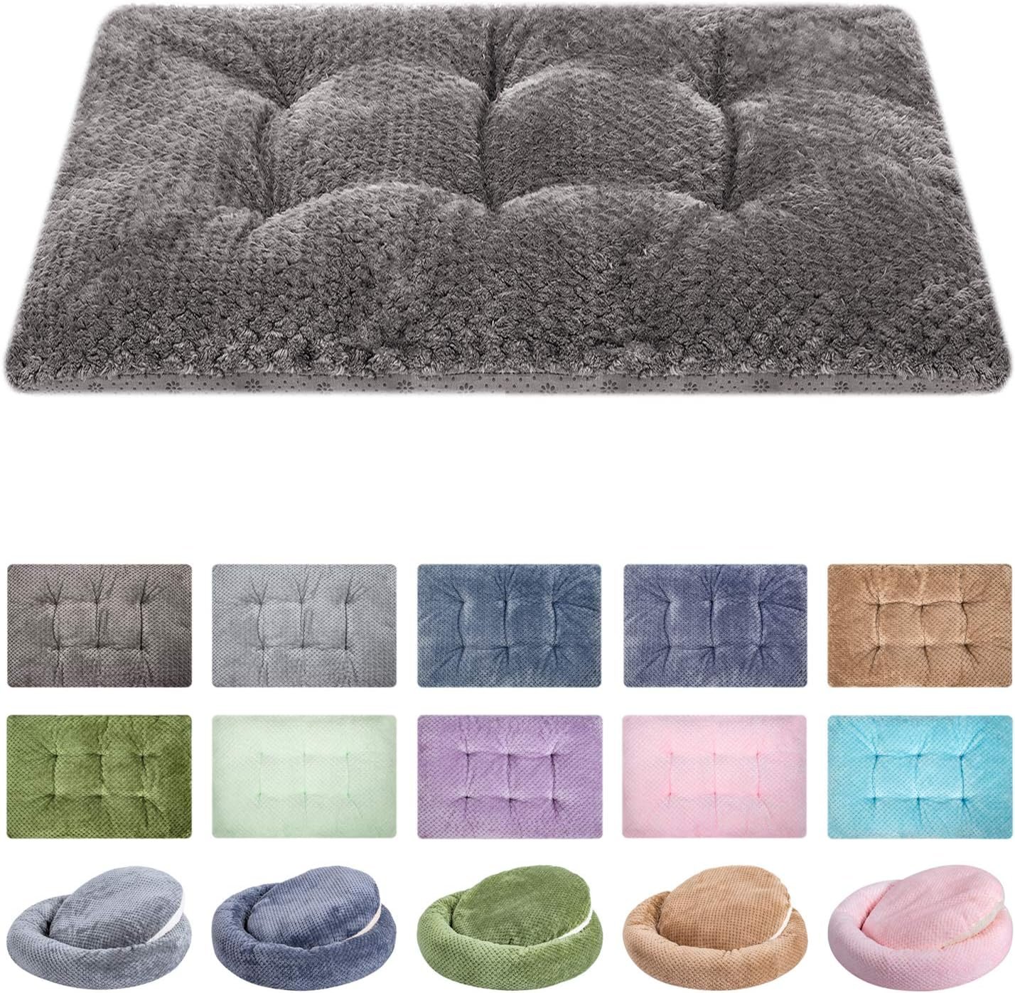 WONDER MIRACLE Fuzzy Deluxe Pet Beds, Super Plush Dog or Cat Beds Ideal for Dog Crates, Machine Wash & Dryer Friendly (15″ x 23″, S-Eagle Grey)